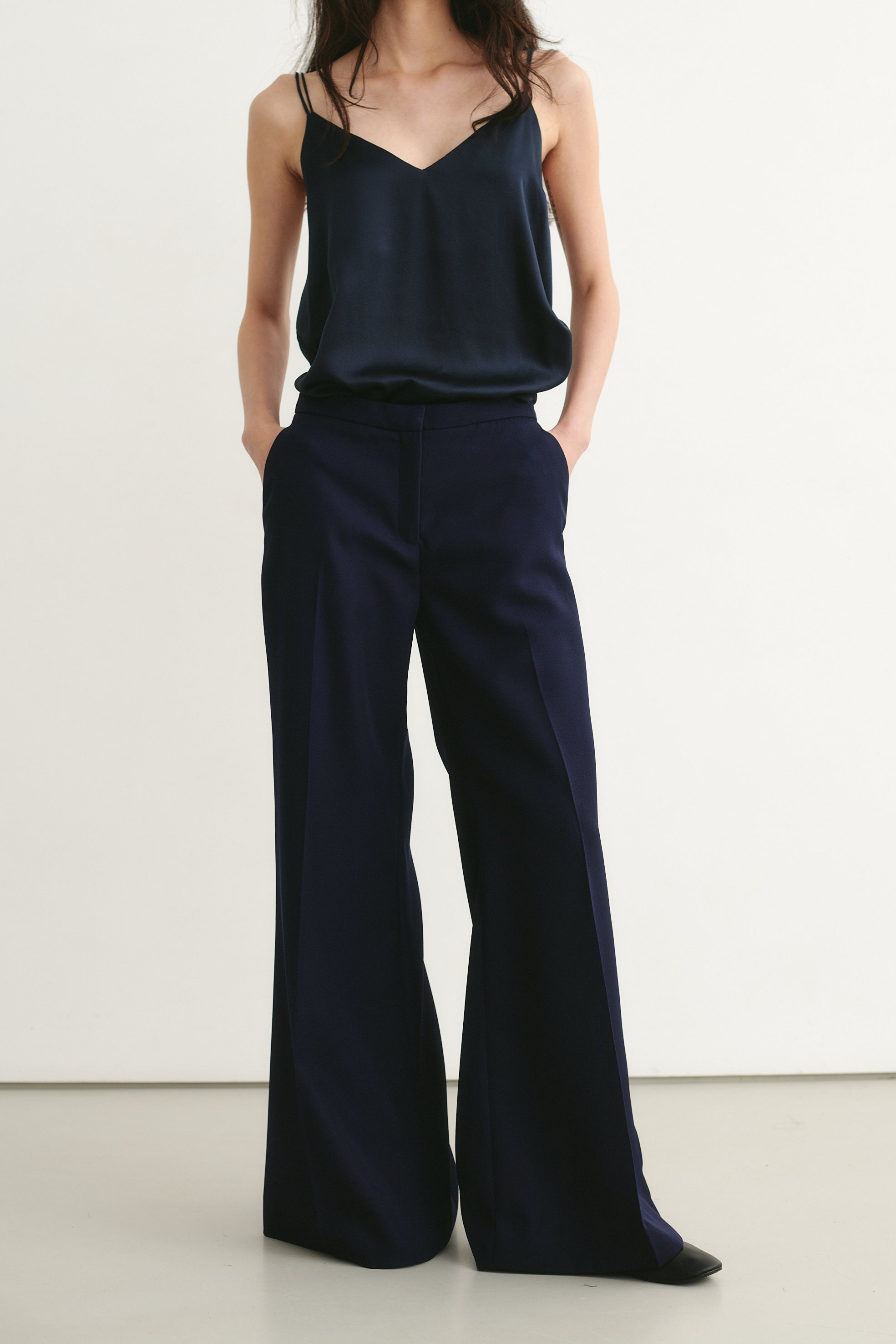 Stilvolle Attire The Studio Bilder