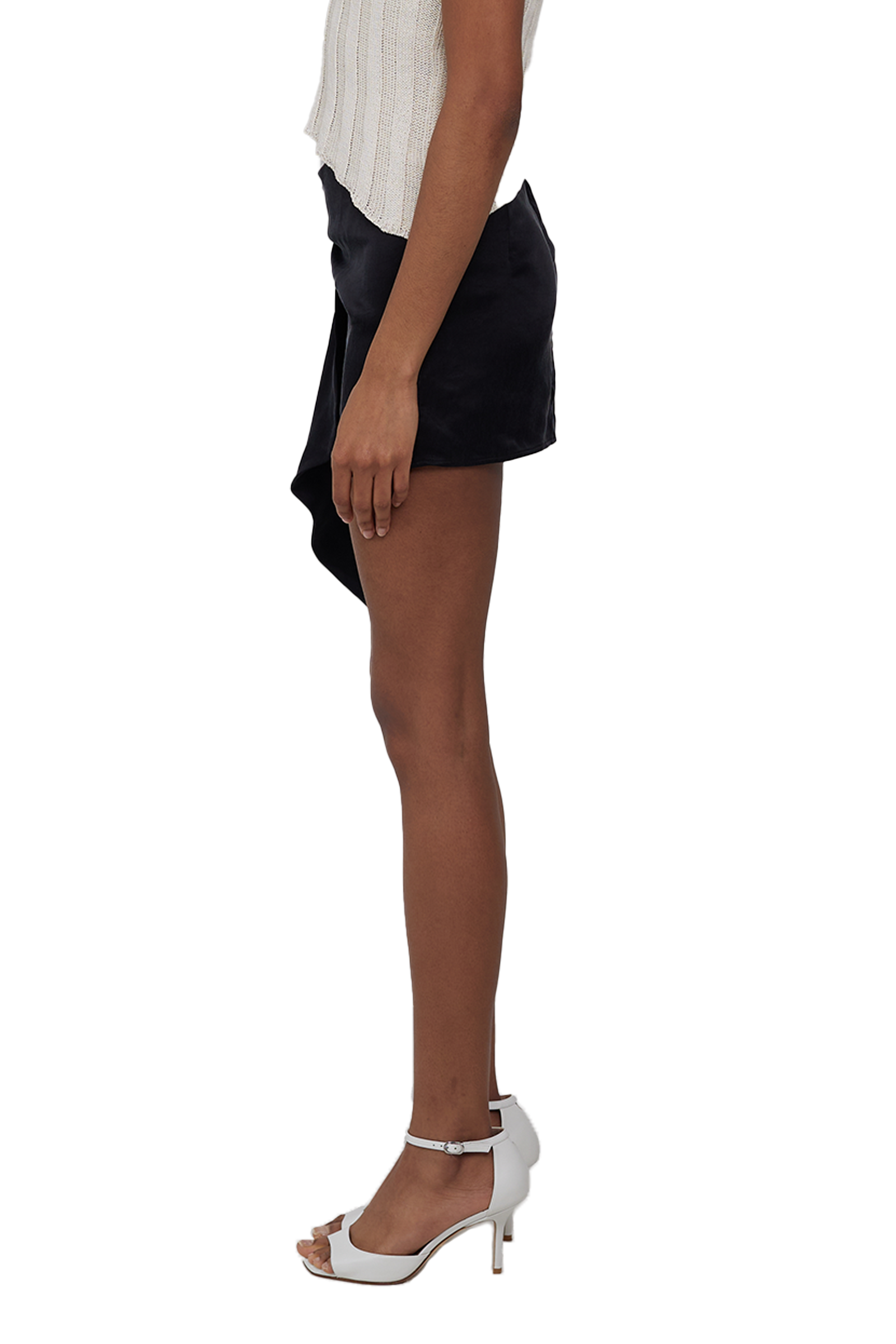 Lola Mini Skirt Black – ATTIRE THE STUDIO